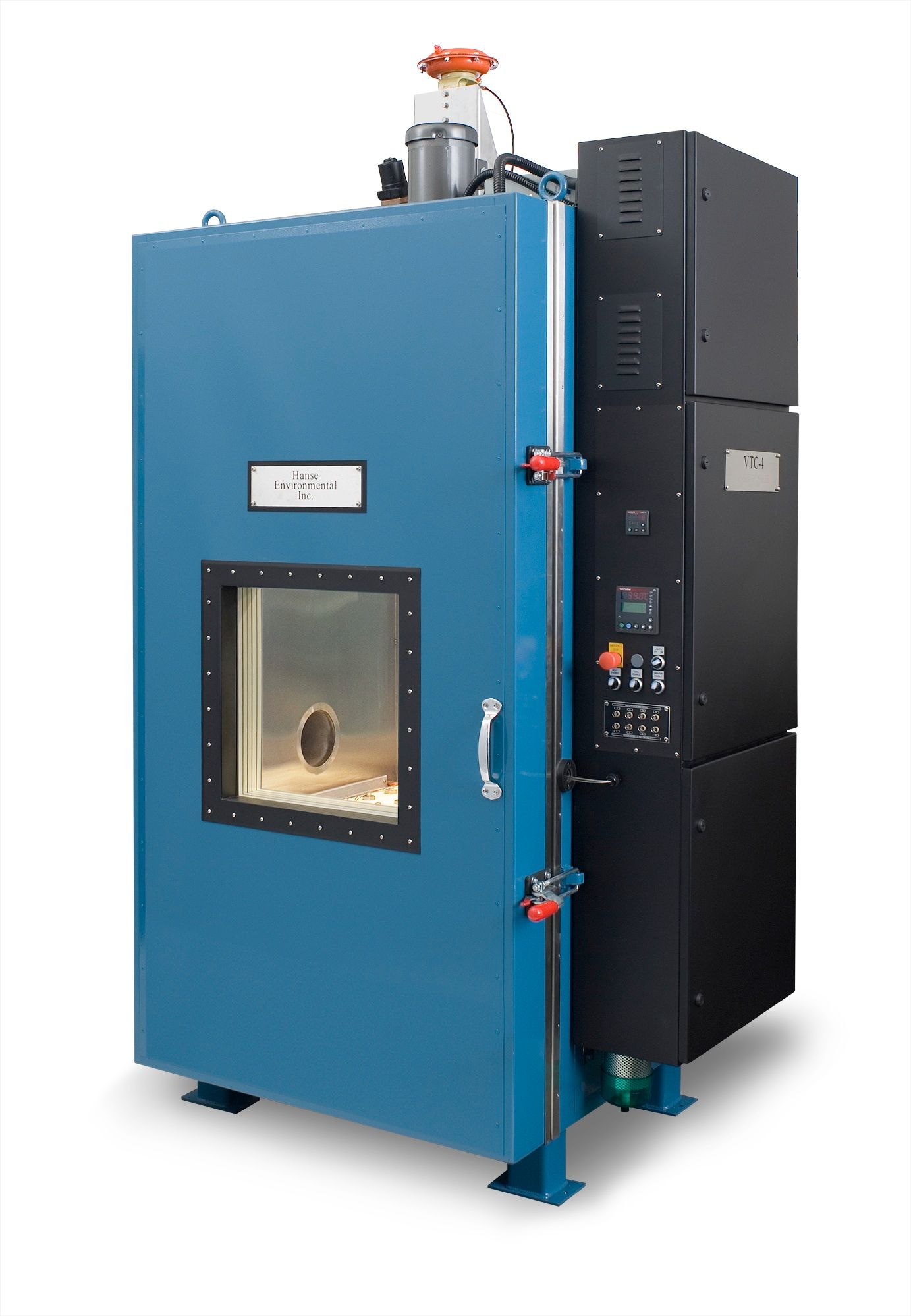 Hanse VTC-4 environmental test chamber with its doors closed