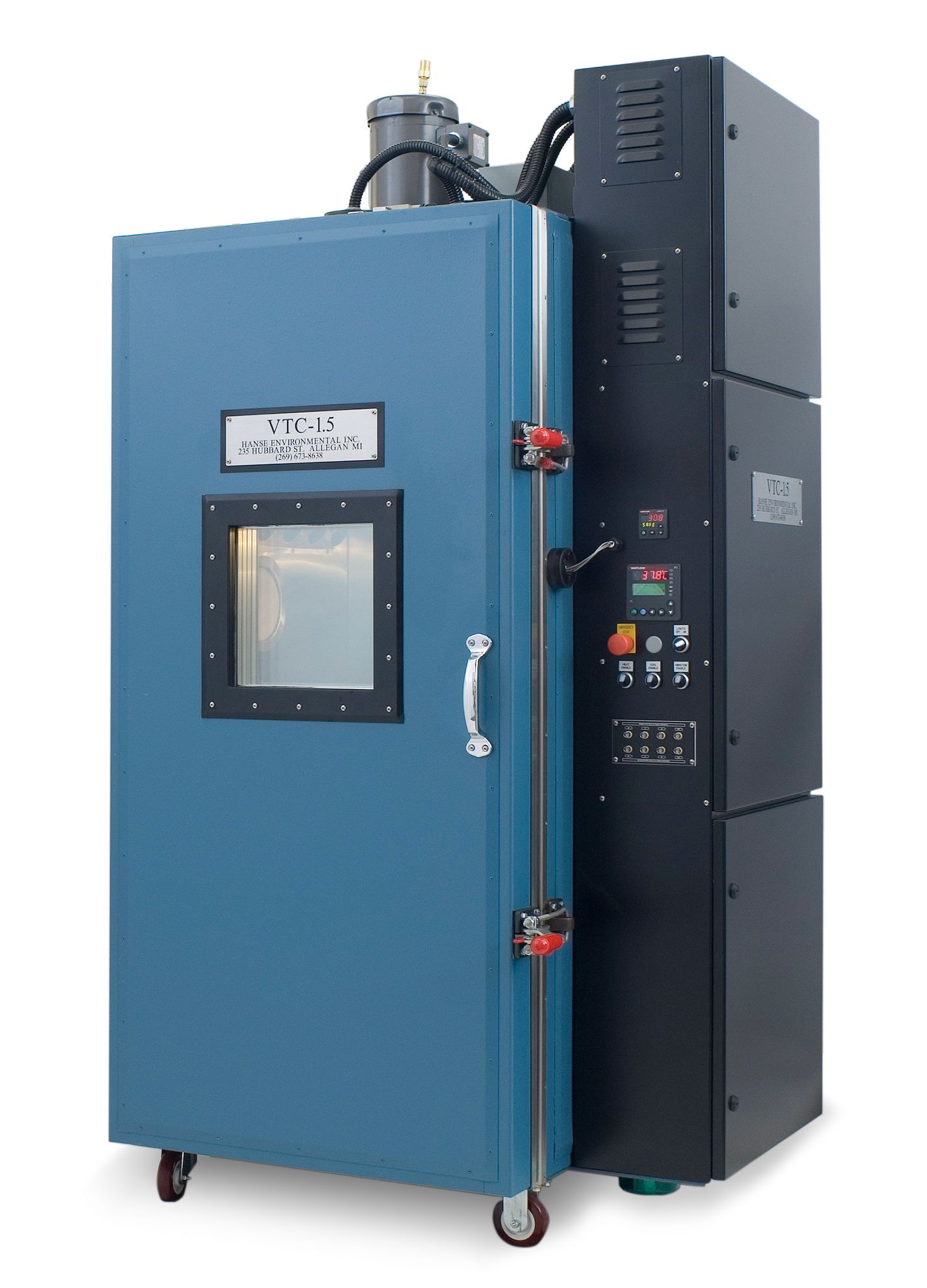 Hanse VTC-1.5 environmental test chamber with its doors closed